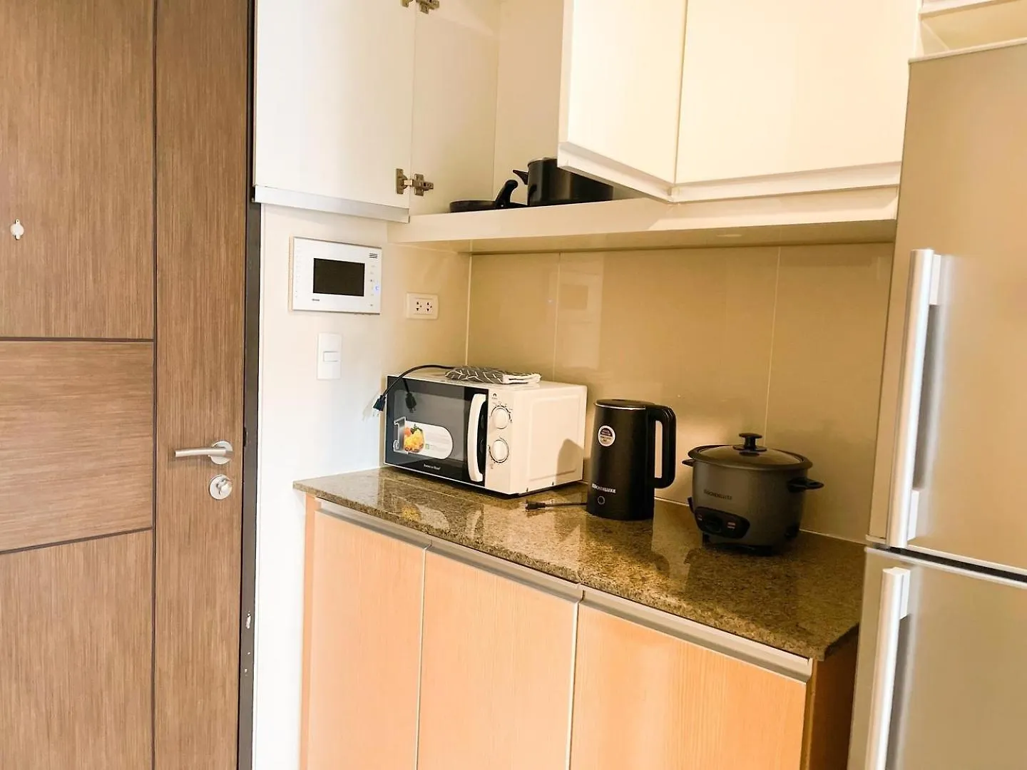 Luxury Bgc Condo Across Uptown Mall #Ournw19A 马尼拉 度假居